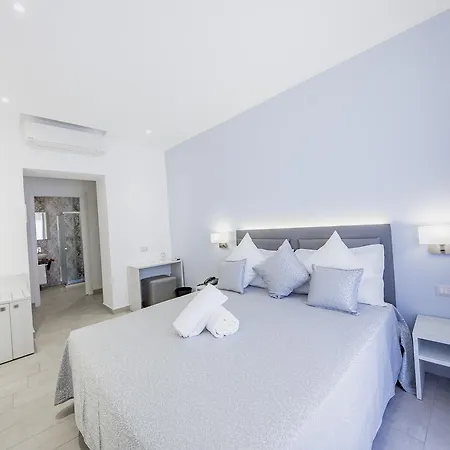 酒店 Ossuna Bay Boutique 3*